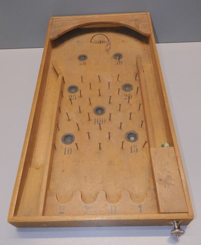Ancien flipper table - table, en